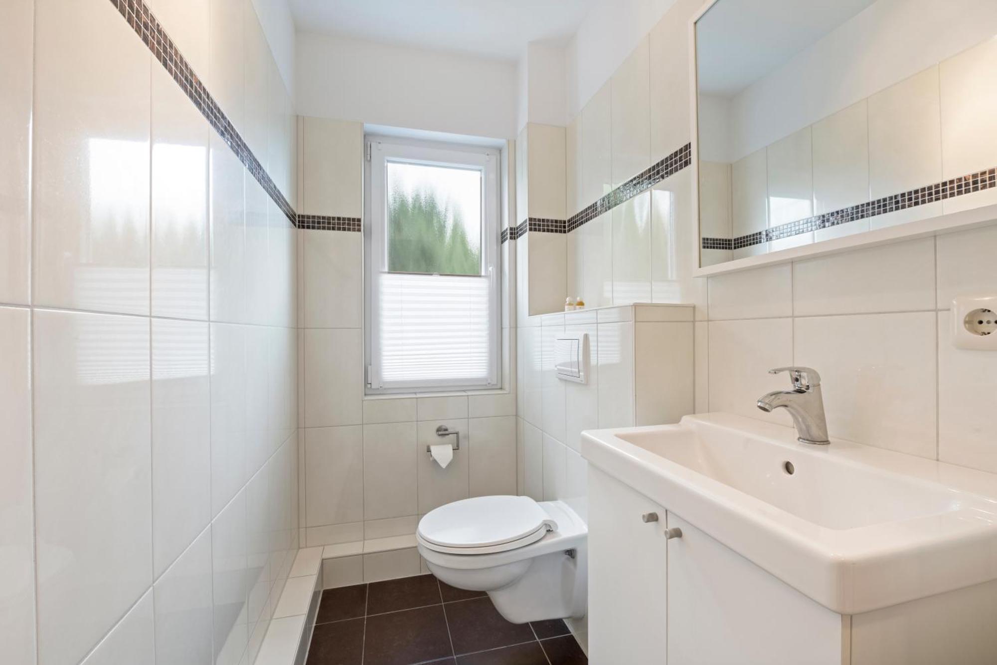 PEMATRA Haus Sonnenschein - FeWo Heimathafen Lübeck Exterior foto